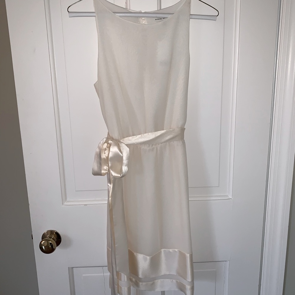 Banana Republic off white tie waist dress